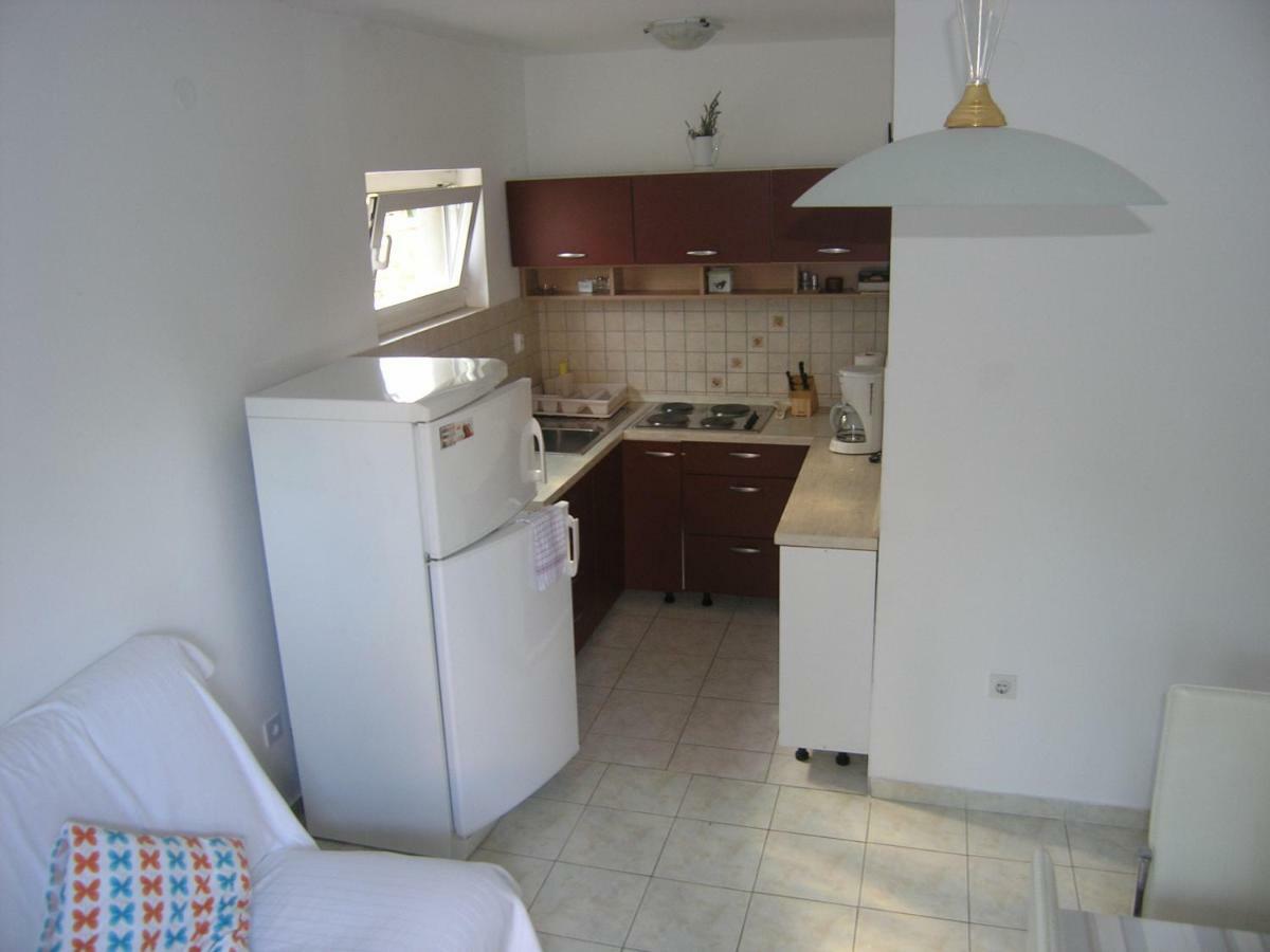Apartment Viktoria Klenovica Eksteriør billede